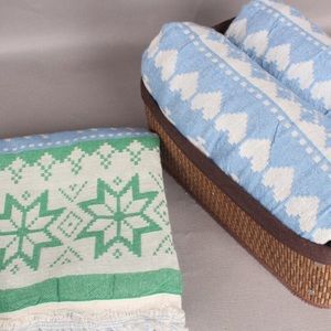 NWT FAIR ISLE Modern Classic Jacquard Blanket Towel Green Blue Reversible Weave